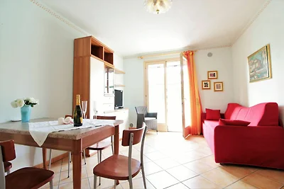 Ansprechende Wohnung in Jesolo mit Garten