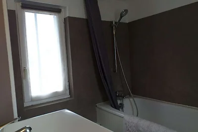Moderne Wohnung in Bayeux im Stadtzentrum