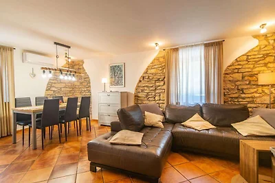 Attraente casa vacanze con giardino