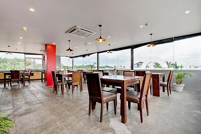 Super Townhouse Ulsoor