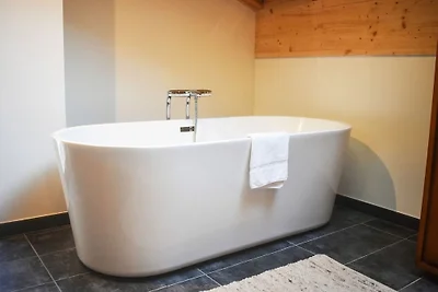 Chalet in den Alpen am Genfersee