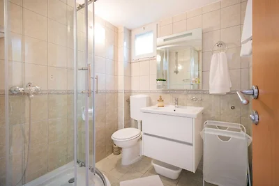 Apartments Lotea - Two-Bedroom Apartment with...