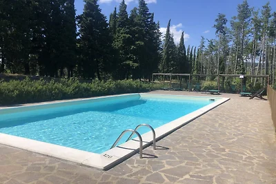 Freistehendes Ferienhaus mit Swimmingpool