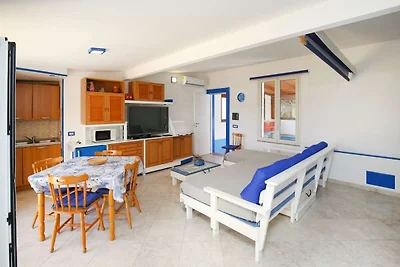 Ferienhaus mit Meerblick und großer Terrasse