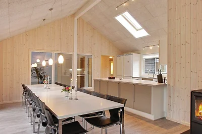 18 Personen Ferienhaus in Henne