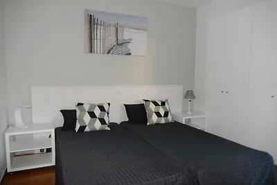 Appartement in Estartit met privégarage