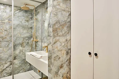 Hervorragende klimatisierte Wohnung auf den C...