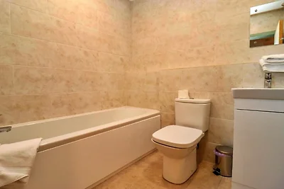 Scheune in Cotswolds mit Whirlpool & Aussicht