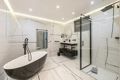 Luxuriöse Villa mit beheiztem Pool 6SZ/12P - ...