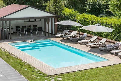 Villa in Cerovlje met zwembad