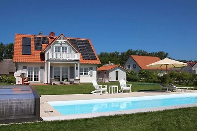 Ferienhaus in Rerik mit Schwimmbecken