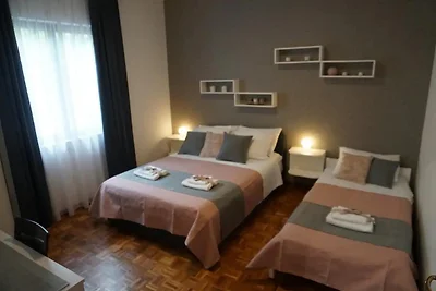 Modern Trogir Apartment with Private Patio, B...