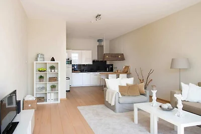 Moderne Wohnung, in der Nähe von Strand und...