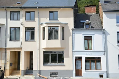Ferienhaus in Bouillon mit Terrasse