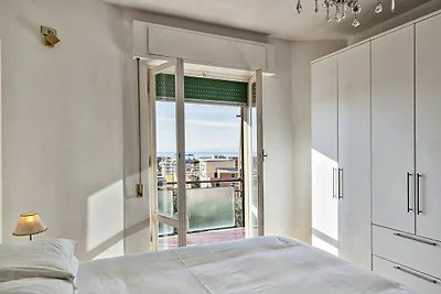 Wohnung in Genova mit Balkon und Parken