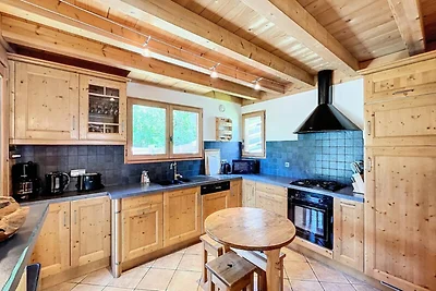 Chalet in Les Gets mit Whirlpool und Sauna