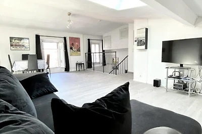 Apartment in Cannes mit hellen Innenräumen