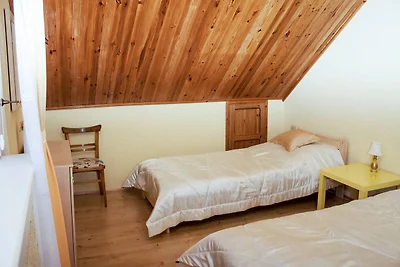 Ferienhaus in Kaschubei nahe Schiefem Haus