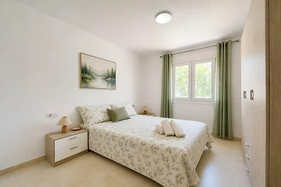 Max Apartment met gemeenschappelijke tuin en...