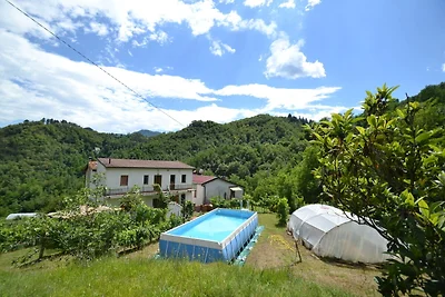 Accogliente casa vacanze a Molazzana con...