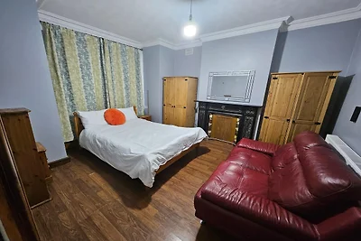 Belvilla Russel Court Hotel | Standard Triple