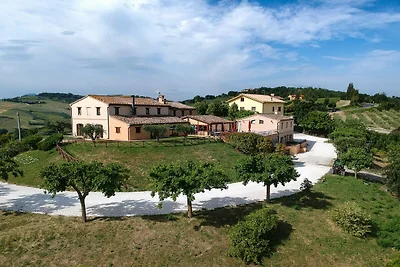 Casale con piscina