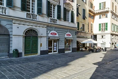 Tuż obok Piazza de Ferrari