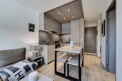 Komplett renovierte Wohnung am Fuße der...