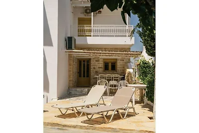 Ferienhaus in Pitsidia mit Schwimmbecken