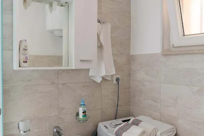 Apartment Meet & Greet- Studio Apartment with...