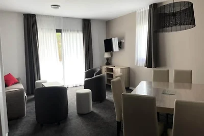 Studio für 8 Personen