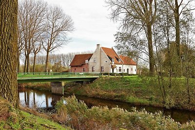 Luxe landhuis in Sint-Laureins met privétuin