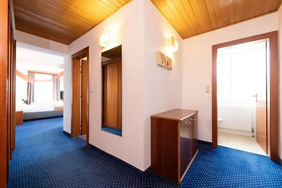 Landliebe Resort By Belvilla Dreibettzimmer