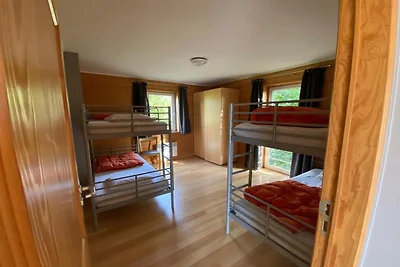 Modernes Ferienhaus mit ruhigem Garten in...