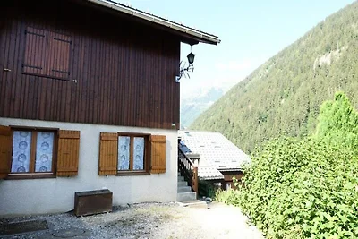 Apartment in Arêches-Beaufort Ski-In/Out