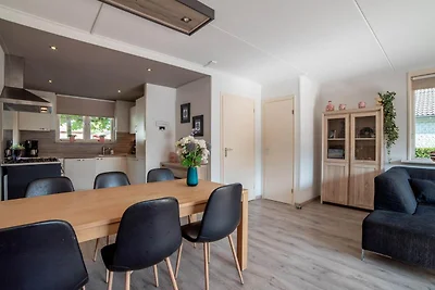 Schönes Ferienhaus mit Sprudelbad