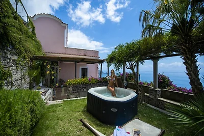 Villa in Praiano mit Meerblick und Whirlpool