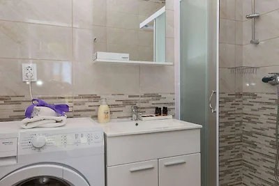 Apartments Olive - One Bedroom Apartment with...