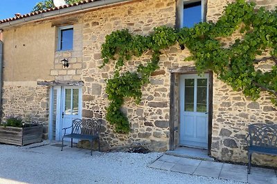 Atmosphärische Gîte mit großer Terrasse