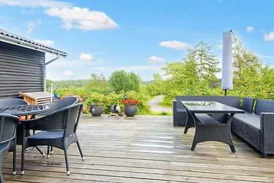 6 person holiday home in Ebeltoft