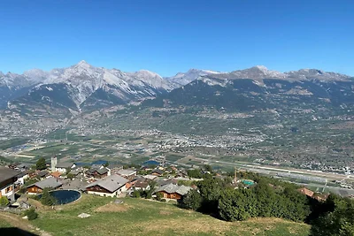 Grazioso appartamento con vista collina