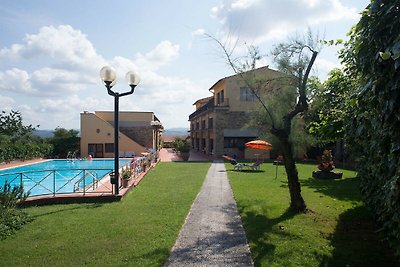 Apartment in San Donato in Poggio mit...