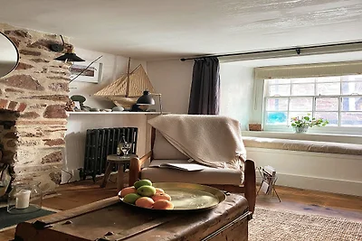 Cottage in Kingsand bij Kingsand Beach