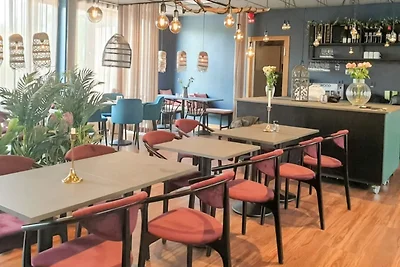 Lebhaftes Ferienhaus mit Gratis-Frühstück