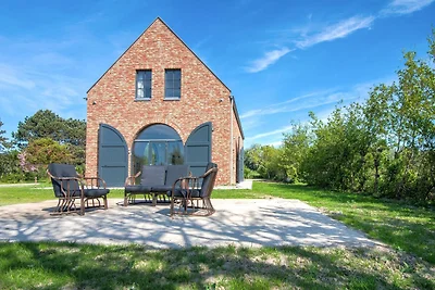 Villa in Cadzand op steenworp afstand van zee