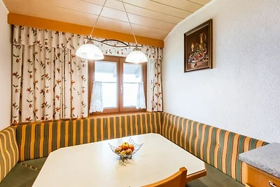 Bauernhaus mit Blick auf das Zillertal
