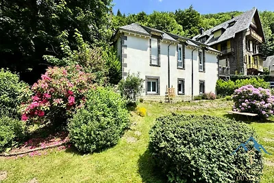 Wohnung in Le Mont-Dore mit Whirlpool