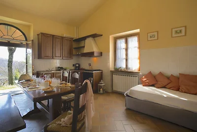 Delizioso agriturismo a Campriano con piscina
