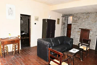 Ampio appartamento in casa colonica