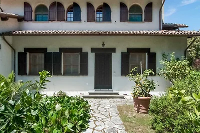Ferienhaus in Fano mit Garten